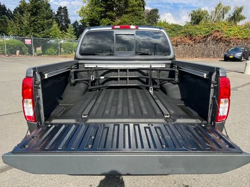 Used 2016 Nissan Frontier PRO-4X AWD/4WD image 13