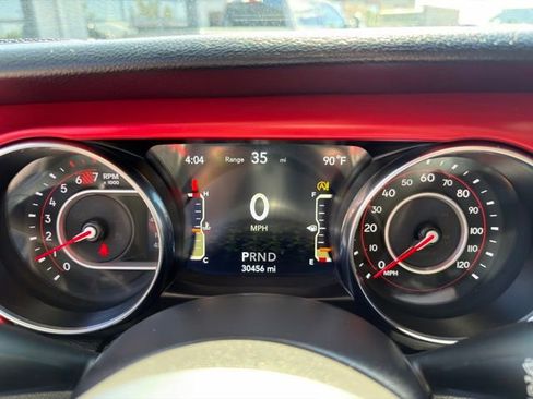 Used 2022 Jeep Wrangler Unlimited Rubicon AWD/4WD image 17
