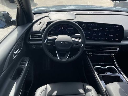New 2026 Chevrolet Traverse LT w/ Midnight/Sport Edition FWD image 12