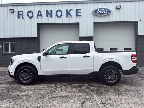 New 2025 Ford Maverick XLT w/ XLT Luxury Package FWD image 6