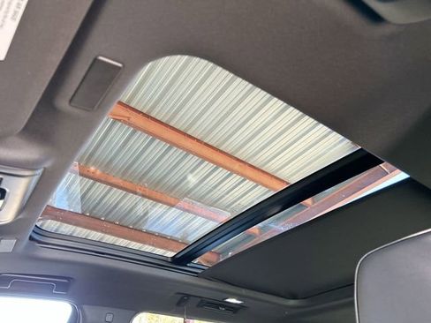 New 2026 Chevrolet Suburban RST image 19