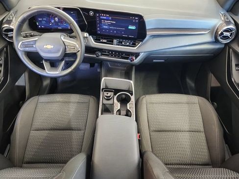 Used 2026 Chevrolet Equinox LT FWD image 26