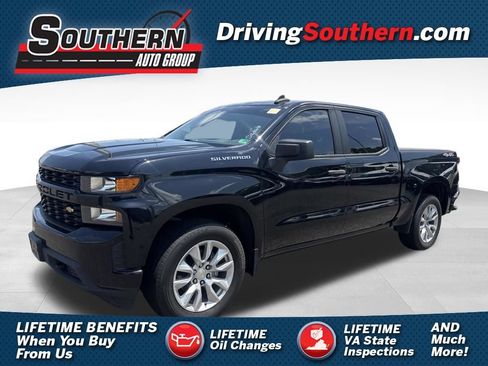 Used 2022 Chevrolet Silverado 1500 Custom AWD/4WD image 1