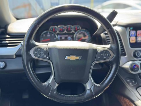 Used 2018 Chevrolet Suburban Premier image 20