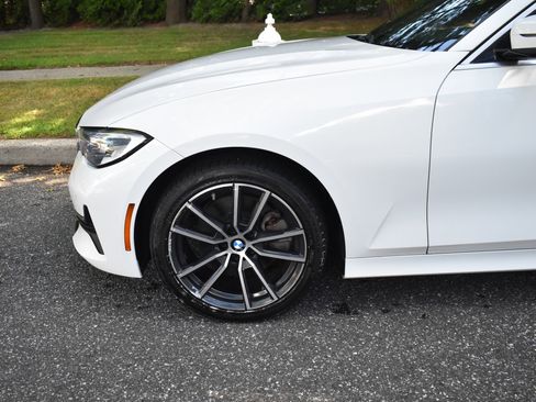 Used 2020 BMW 330i xDrive Sedan w/ Driving Assistance Package image 15