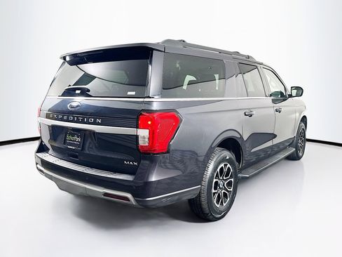 Used 2024 Ford Expedition Max XLT image 9