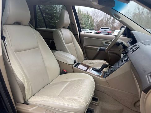 Used 2012 Volvo XC90 3.2 image 32