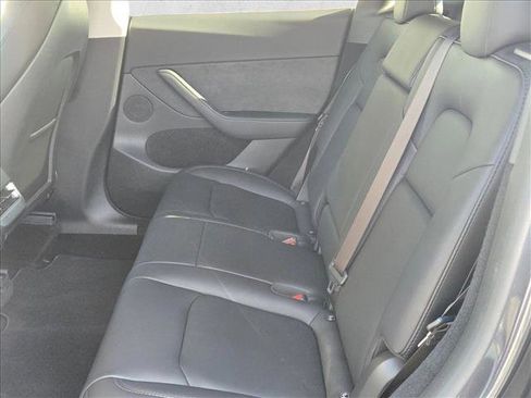 Used 2024 Tesla Model Y Long Range image 18