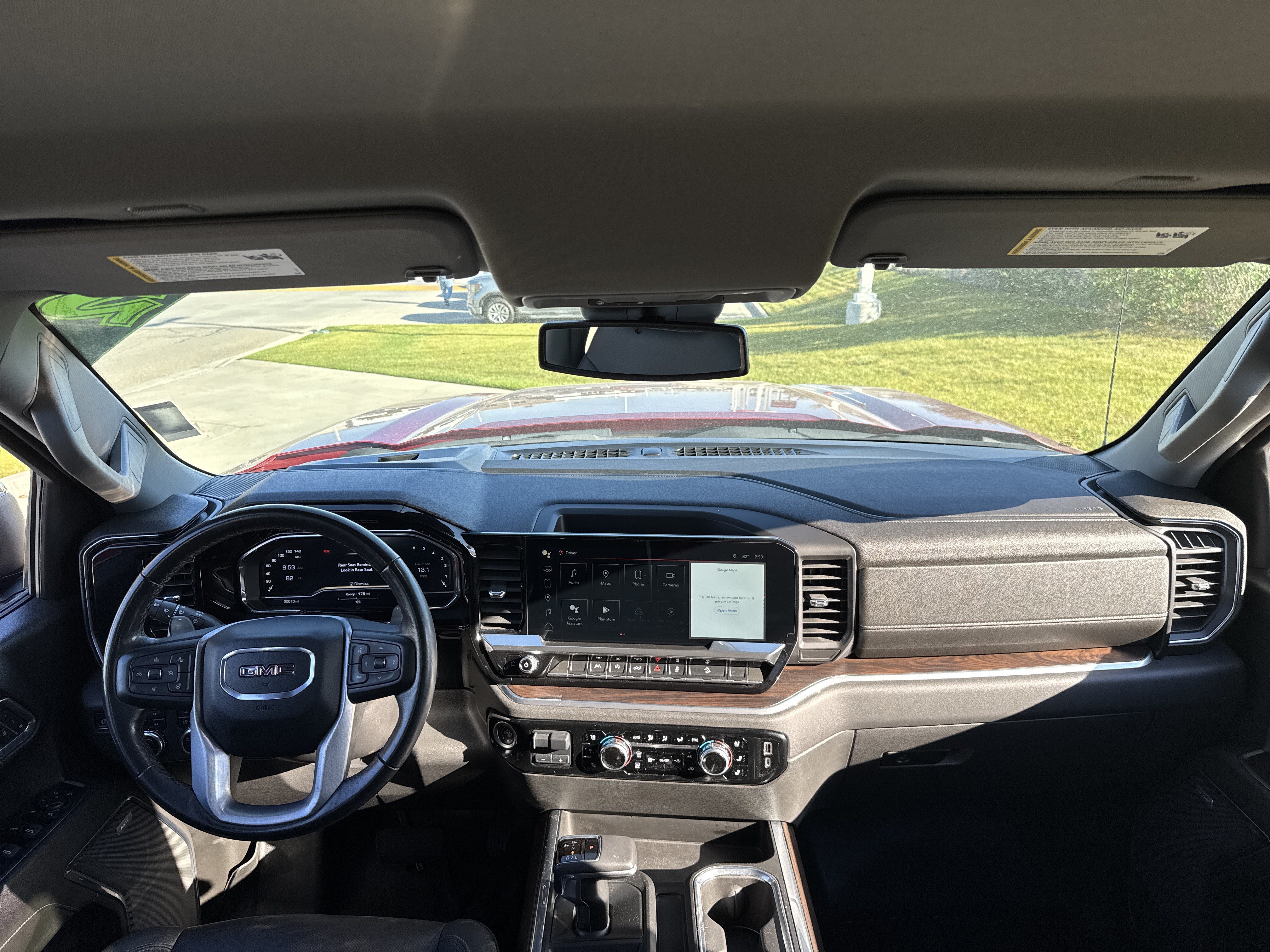 Used 2022 GMC Sierra 1500 SLT w/ SLT Convenience Package AWD/4WD image 19