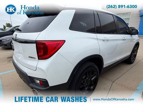 Used 2024 Honda Passport EX-L image 2