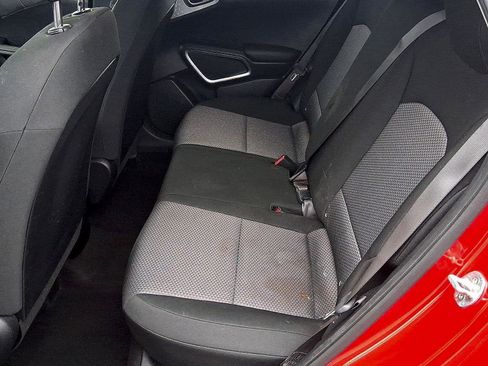 Used 2022 Kia Soul LX w/ Technology Package image 12