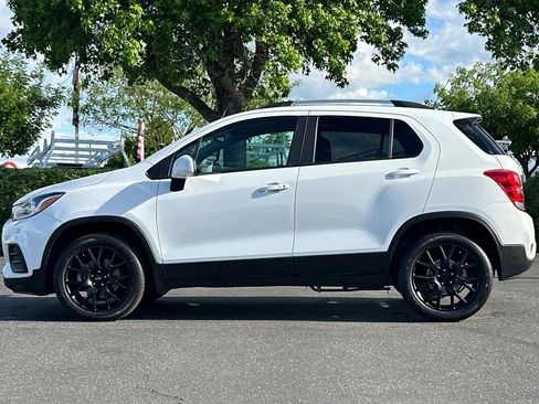 Used 2022 Chevrolet Trax LT w/ Sport Edition AWD/4WD image 7