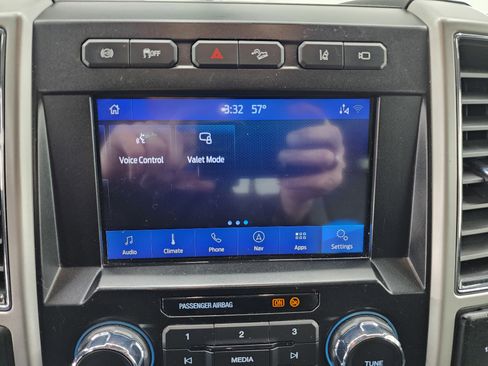 Used 2020 Ford F350 Lariat image 55