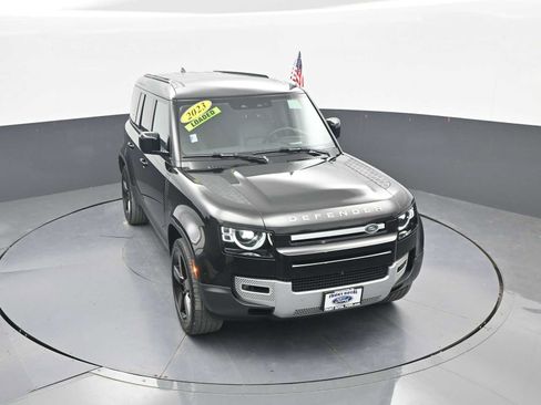 Used 2023 Land Rover Defender 110 SE AWD/4WD image 28