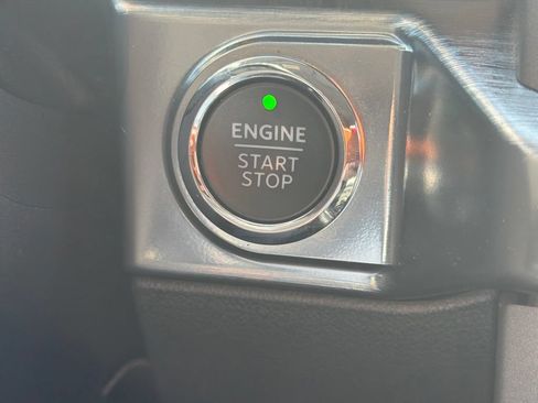 Used 2021 Ford F150 Lariat w/ Equipment Group 502A High AWD/4WD image 10