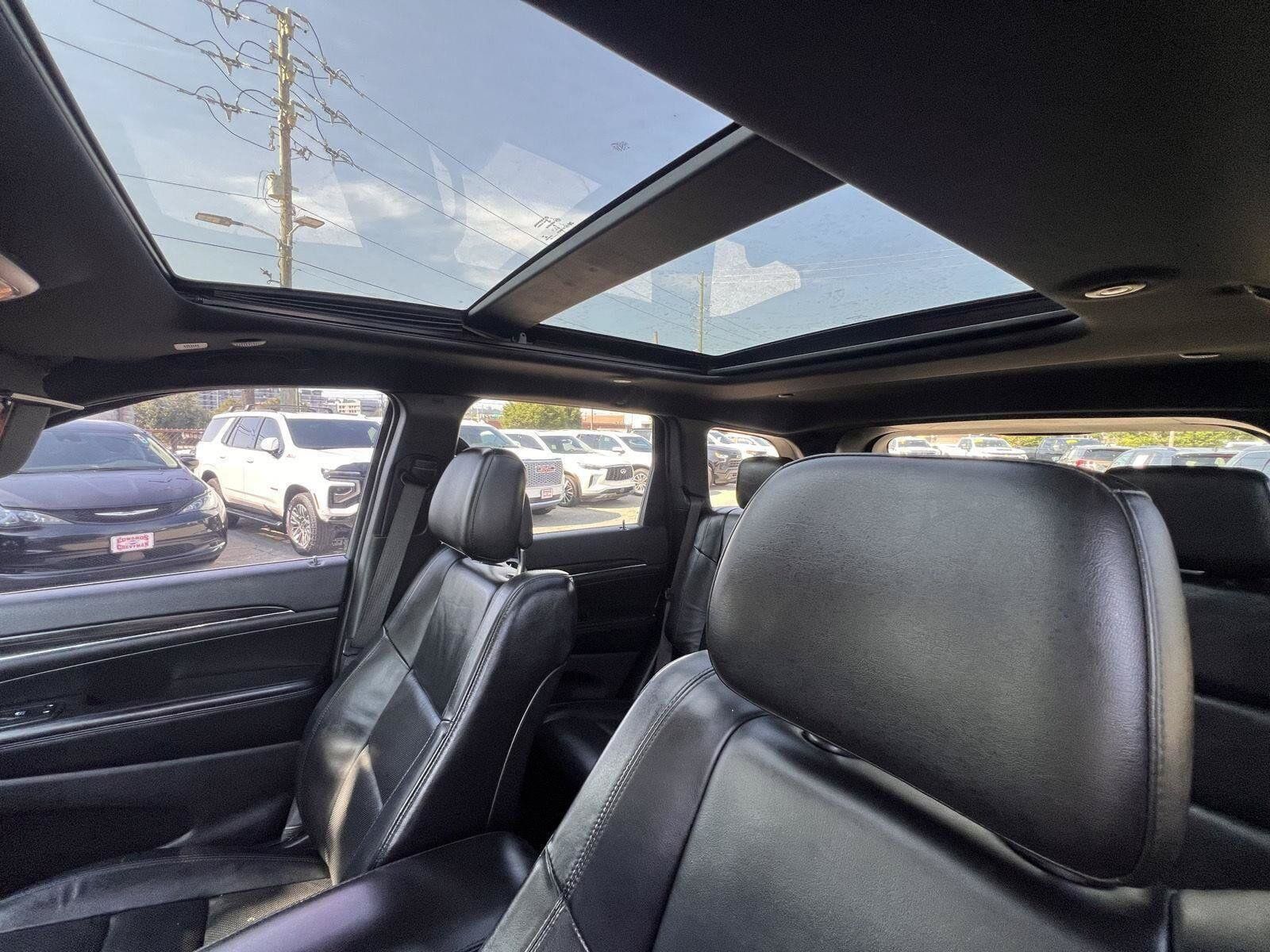 Used 2020 Jeep Grand Cherokee Limited w/ Luxury Group II RWD image 12