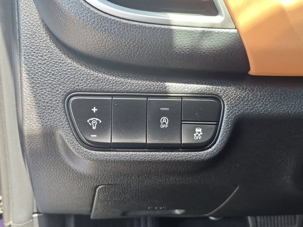 Used 2024 Kia Seltos EX FWD image 22