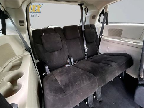Used 2014 Dodge Grand Caravan SXT w/ Rear Park Assist Package FWD image 24