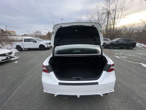 Used 2023 Toyota Camry SE image 23