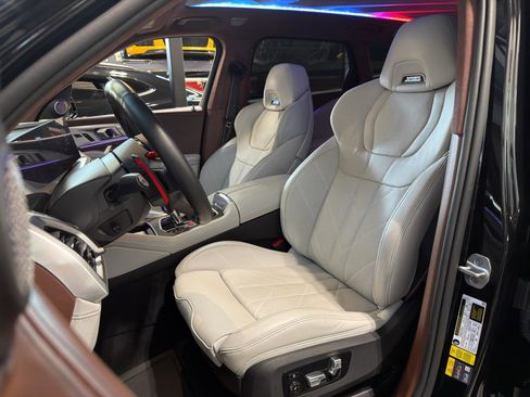 Used 2023 BMW XM image 13