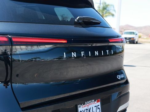Used 2026 INFINITI QX60 Luxe w/ Cargo Package FWD image 17