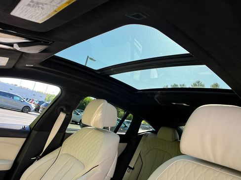 Used 2021 BMW X6 M50i w/ Executive Package AWD/4WD image 20