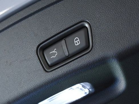 Used 2023 Maserati Grecale Modena AWD/4WD image 22