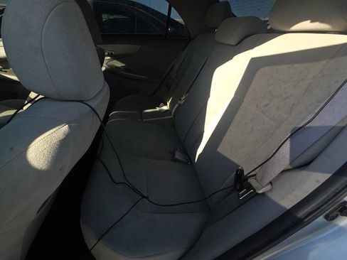 Used 2010 Toyota Corolla LE image 12