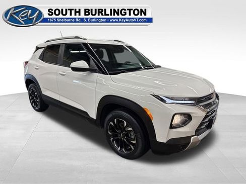 Used 2023 Chevrolet TrailBlazer LT w/ Convenience Package AWD/4WD image 9