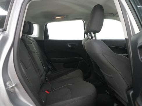 Used 2019 Jeep Compass Sport AWD/4WD image 12