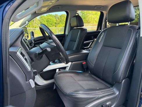 Used 2018 Nissan Titan PRO-4X w/ Pro-4x Utility Package AWD/4WD image 22