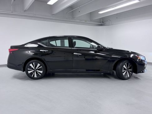 Used 2020 Nissan Altima 2.5 SL AWD/4WD image 6
