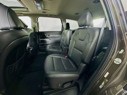 Used 2022 Kia Telluride S image 26