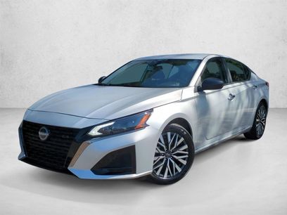 Used 2025 Nissan Altima 2.5 SV