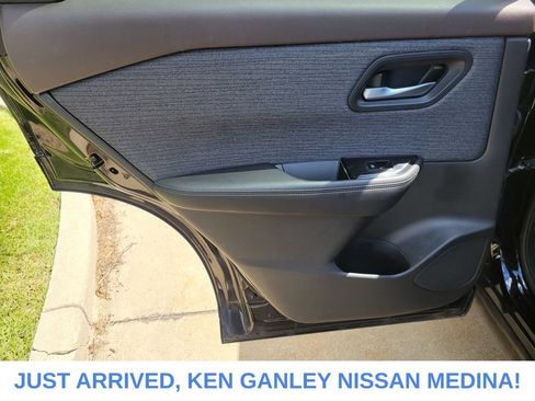 Certified 2023 Nissan Rogue SV AWD/4WD image 16