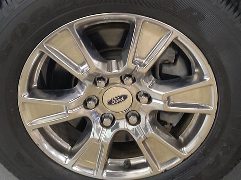 Used 2015 Ford F150 XLT w/ Equipment Group 302A Luxury RWD image 31