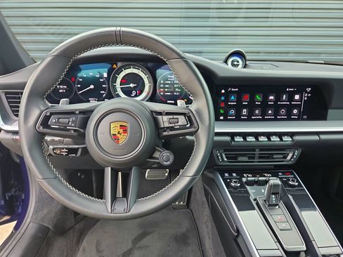 Certified 2022 Porsche 911 Carrera 4S AWD/4WD image 9