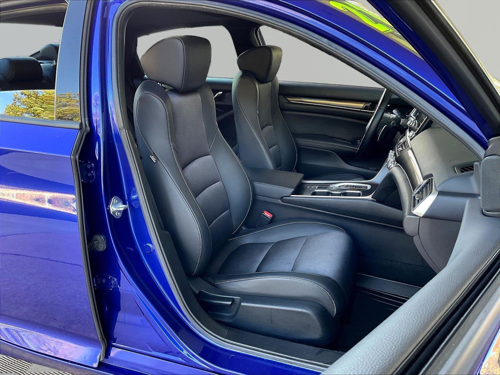 Used 2021 Honda Accord Sport image 29