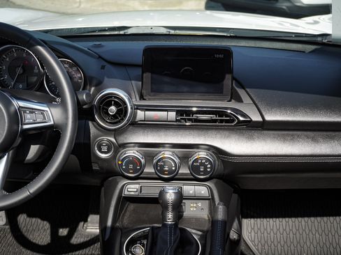 Used 2023 MAZDA MX-5 Miata Grand Touring w/ Weather Package RWD image 32