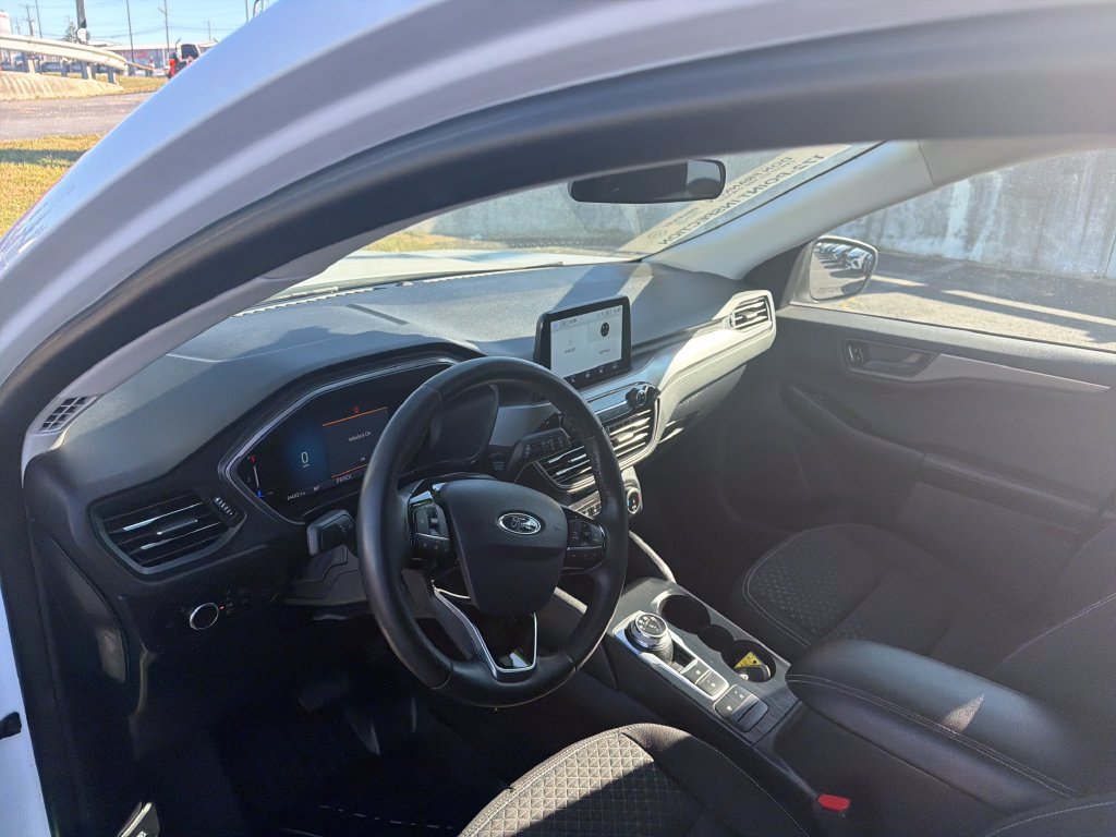 Used 2023 Ford Escape Active AWD/4WD image 16