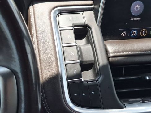 Used 2021 Chevrolet Tahoe LT RWD image 14