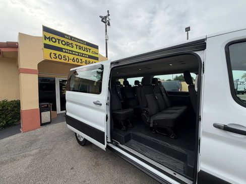 Used 2024 Ford Transit 350 XLT RWD image 11