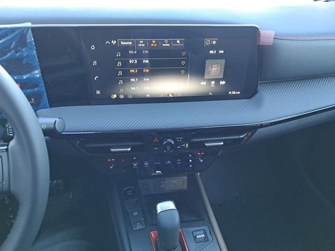 New 2026 Nissan Kicks SR w/ Cold Weather Package image 19