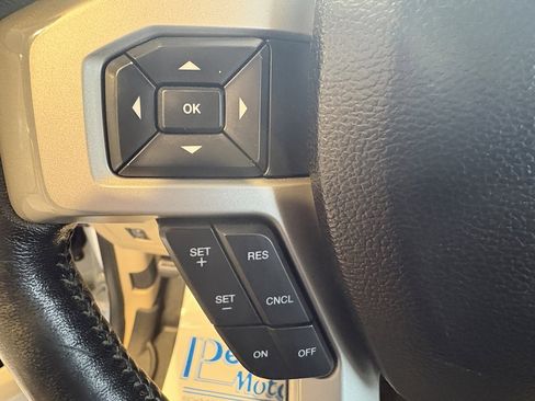 Used 2017 Ford F150 Lariat w/ Equipment Group 502A Luxury image 13