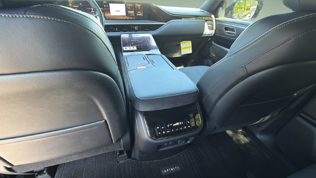 Used 2027 INFINITI QX80 Sensory w/ Sport Exterior Package AWD/4WD image 21