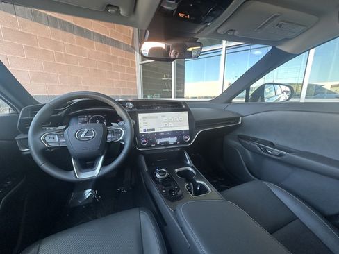 Used 2024 Lexus RZ 450e Premium image 16
