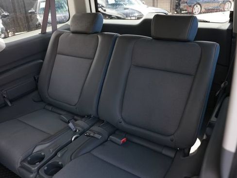Used 2004 Honda Element EX image 11