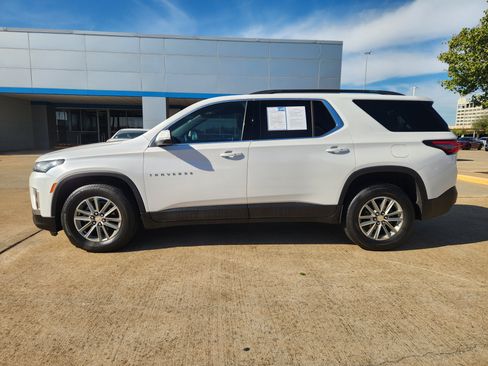 Certified 2023 Chevrolet Traverse LT image 5