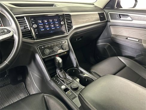 Used 2022 Volkswagen Atlas SE image 36
