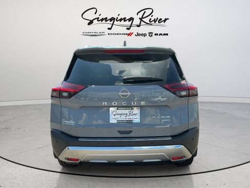 Used 2023 Nissan Rogue Platinum AWD/4WD image 6